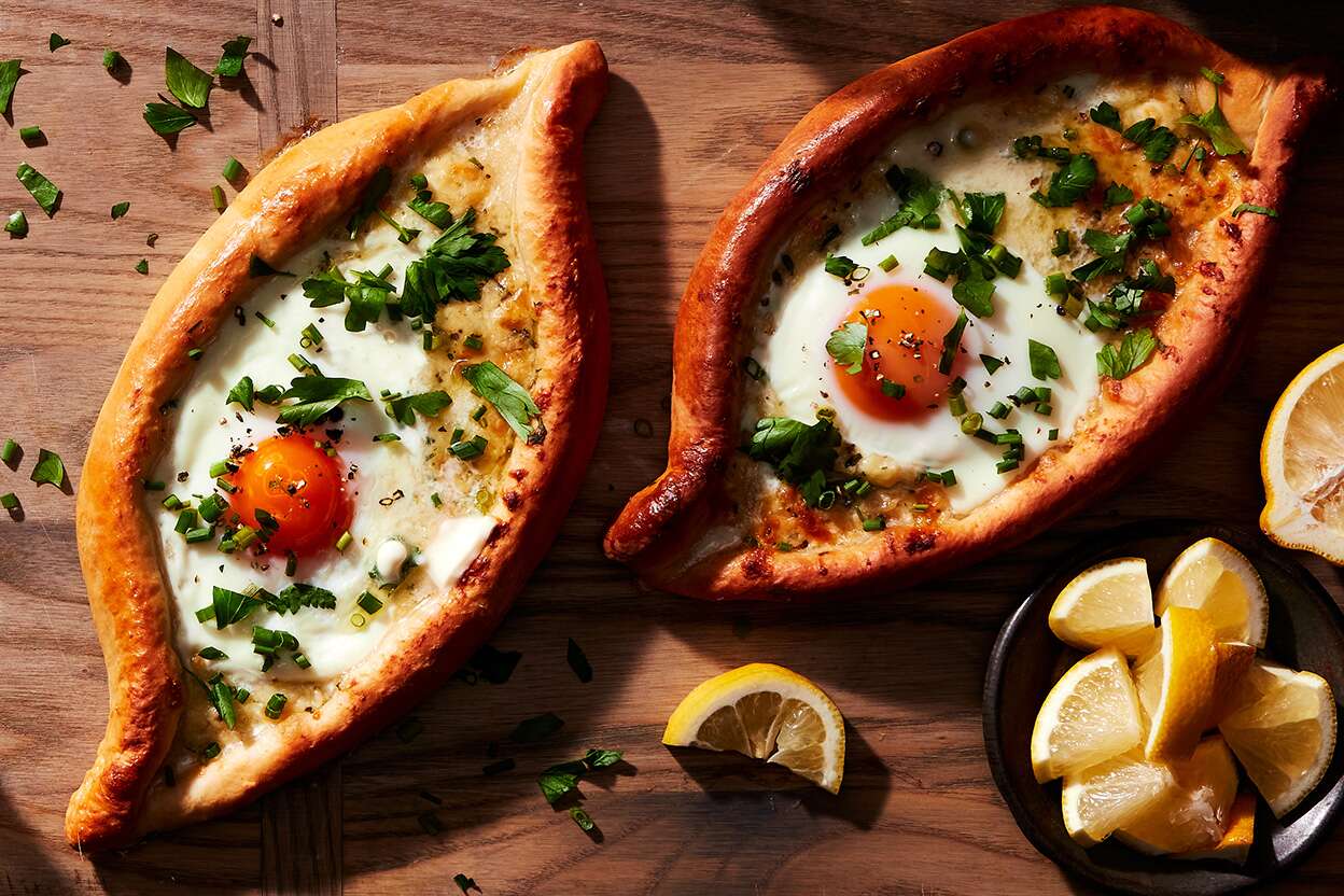 Khachapuri adjari